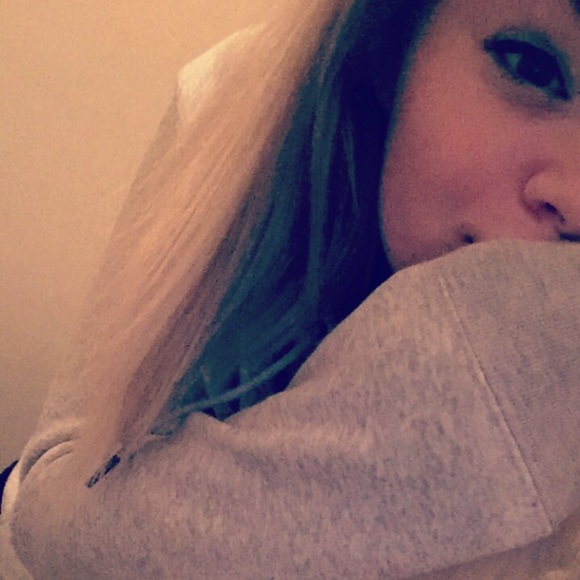 Meet your Posher, Carliee - Picture 1 of 1